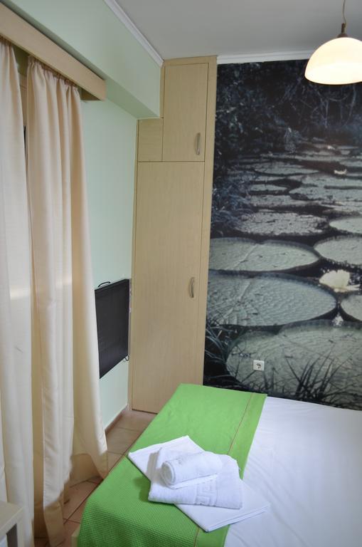 Fontana Rooms Mytilíni 객실 사진